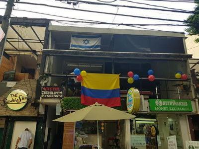 Casa Blanca Hostel 메딜린 외부 사진